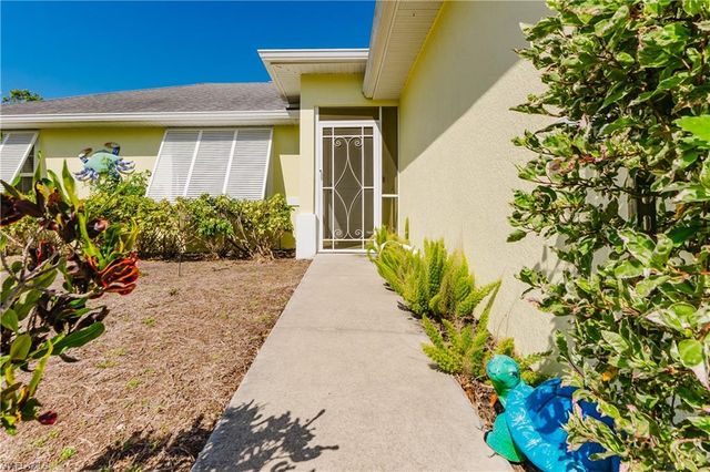 11693 OAKLAND DR, Bokeelia, FL 33922