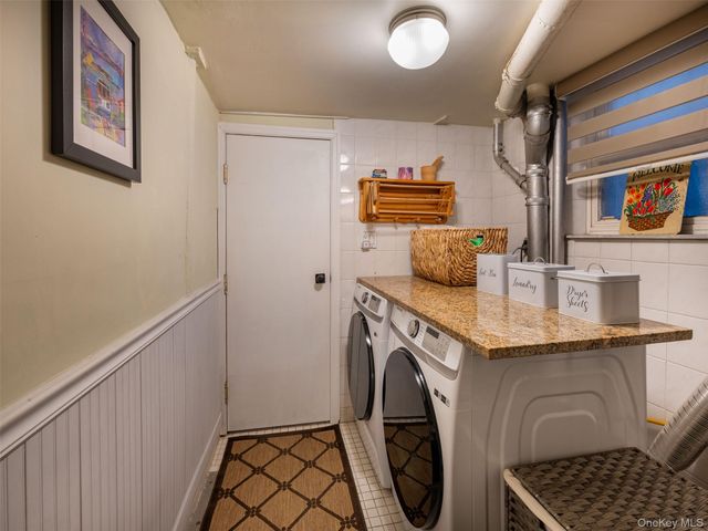 21-38 49th Street, Astoria, NY 11105