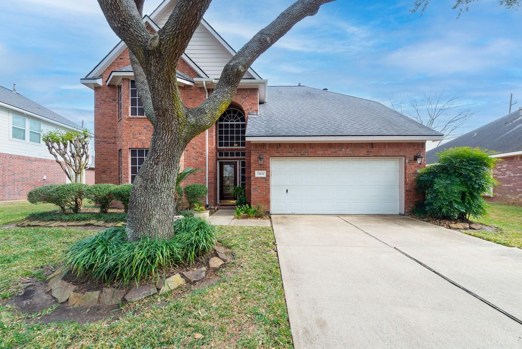 Image 3 of property listing at 23634 Hawkins Creek Court, Katy, TX 77494