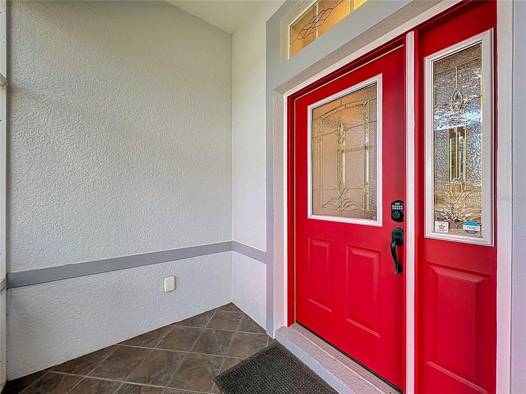 Image 4 of property listing at 25003 CYPRESS POND COURT, Leesburg, FL 34748