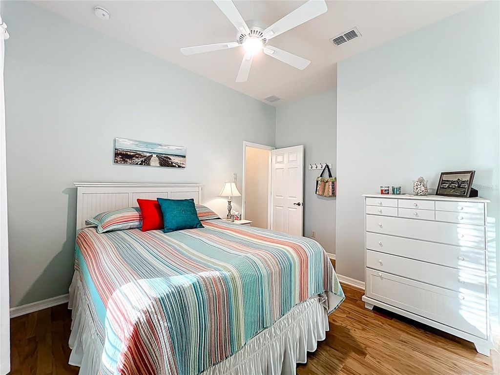 Image 35 of property listing at 25003 CYPRESS POND COURT, Leesburg, FL 34748