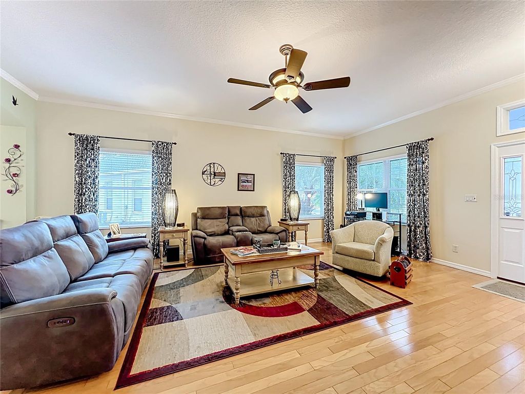 Image 5 of property listing at 25003 CYPRESS POND COURT, Leesburg, FL 34748