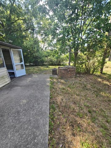 1090 Pauline Avenue, Columbus, OH 43224