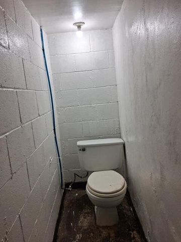 1090 Pauline Avenue, Columbus, OH 43224