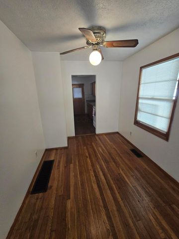 1090 Pauline Avenue, Columbus, OH 43224