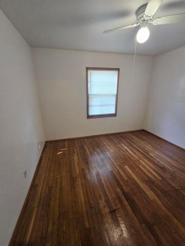 1090 Pauline Avenue, Columbus, OH 43224