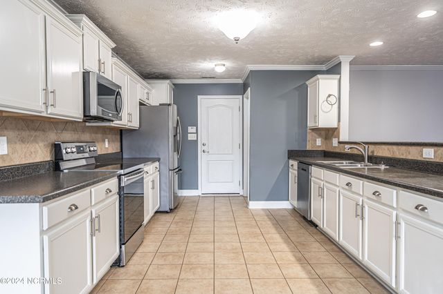 186 Ashcroft Court, Raeford, NC 28376
