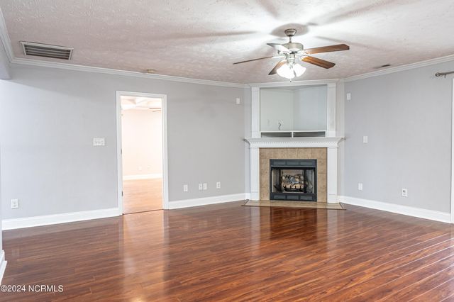 186 Ashcroft Court, Raeford, NC 28376