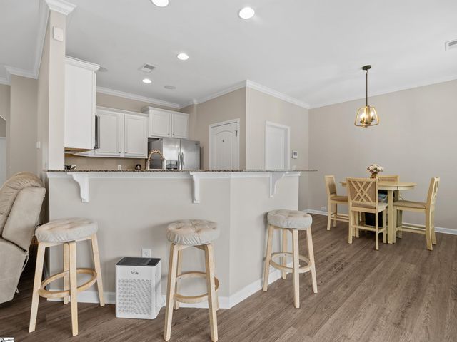 311 Rossmoor Court, Duncan, SC 29334