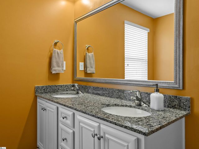 311 Rossmoor Court, Duncan, SC 29334