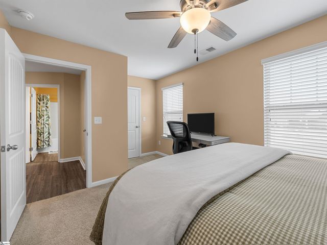 311 Rossmoor Court, Duncan, SC 29334