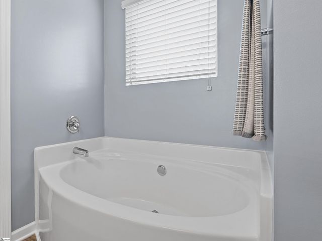 311 Rossmoor Court, Duncan, SC 29334