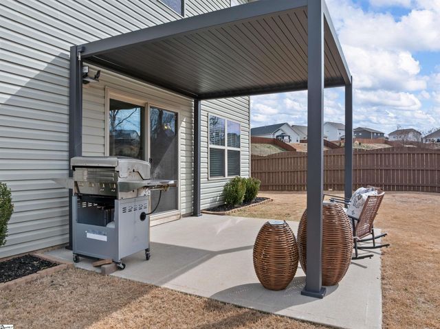 311 Rossmoor Court, Duncan, SC 29334