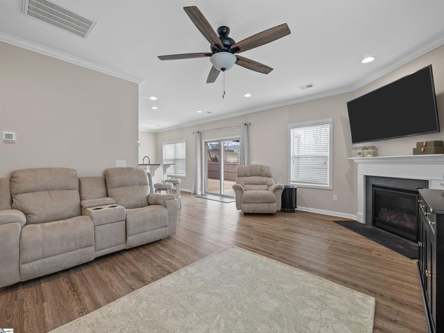 311 Rossmoor Court, Duncan, SC 29334