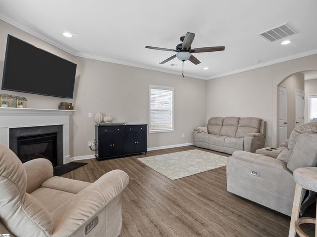 311 Rossmoor Court, Duncan, SC 29334