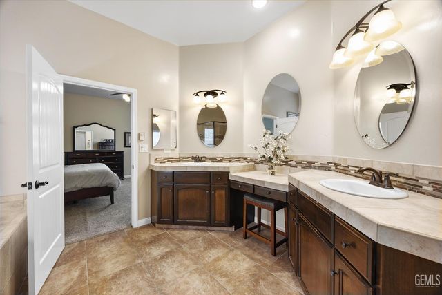 14515 Wayne Lee Court, Bakersfield, CA 93314