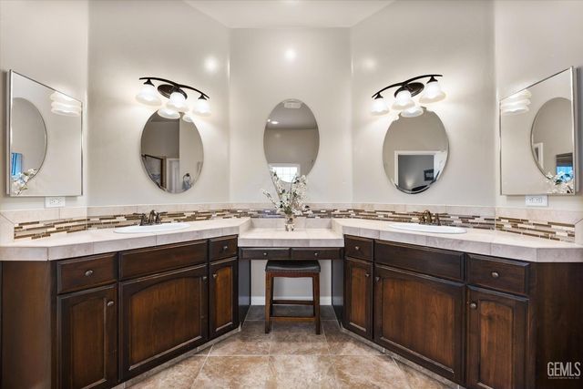 14515 Wayne Lee Court, Bakersfield, CA 93314