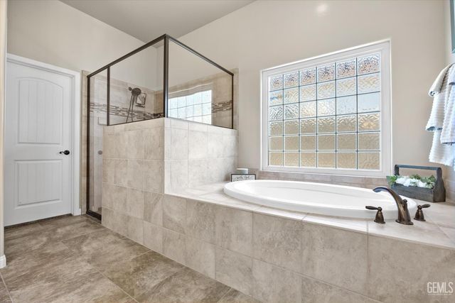 14515 Wayne Lee Court, Bakersfield, CA 93314