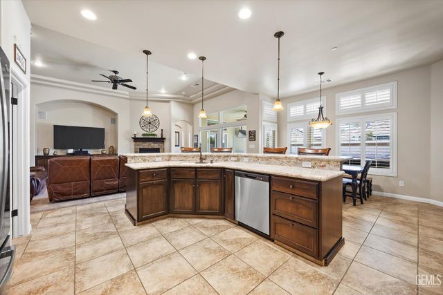 14515 Wayne Lee Court, Bakersfield, CA 93314