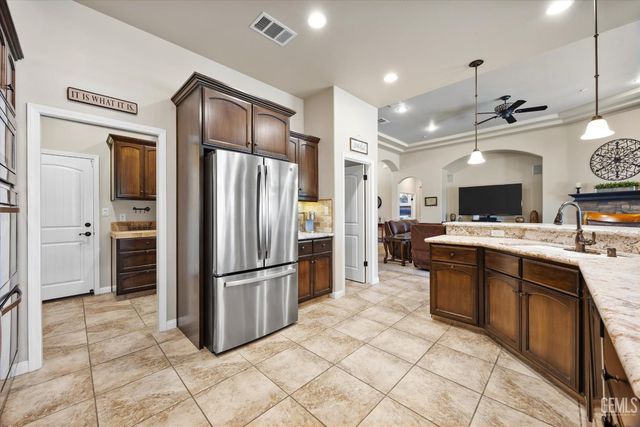 14515 Wayne Lee Court, Bakersfield, CA 93314