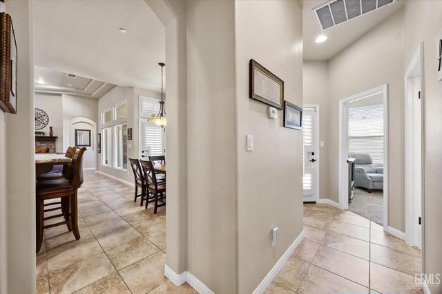 14515 Wayne Lee Court, Bakersfield, CA 93314