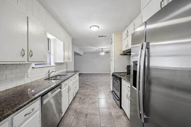 744 Willow Street, Hurst, TX 76053