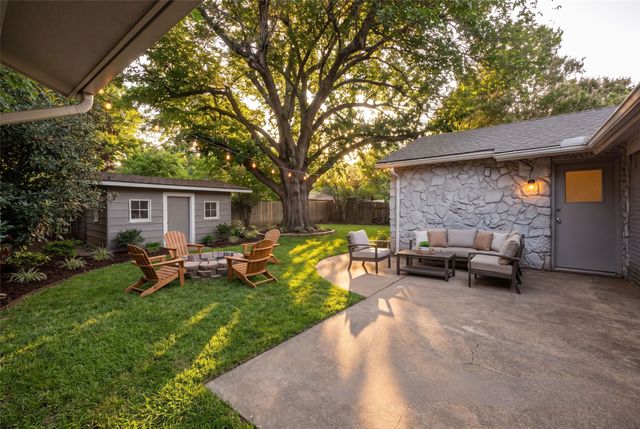 744 Willow Street, Hurst, TX 76053