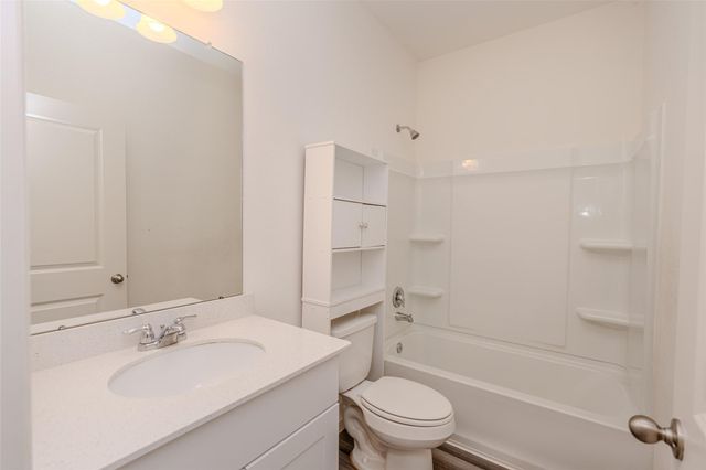 6307 Highland Heights Dr, Richmond, TX 77469