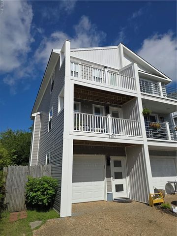 2207 Rockbridge RD, Virginia Beach, VA 23455