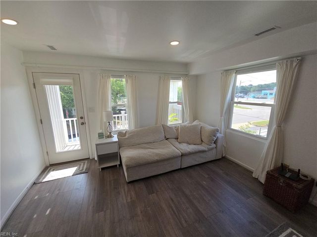 2207 Rockbridge RD, Virginia Beach, VA 23455