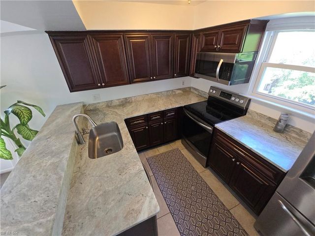 2207 Rockbridge RD, Virginia Beach, VA 23455