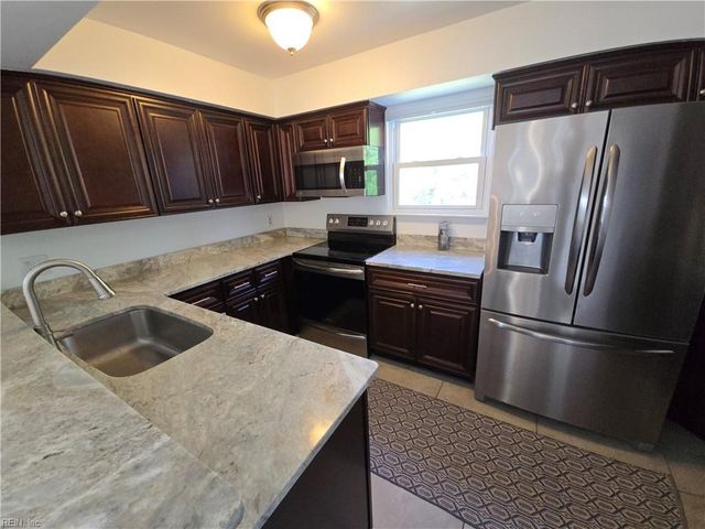 2207 Rockbridge RD, Virginia Beach, VA 23455