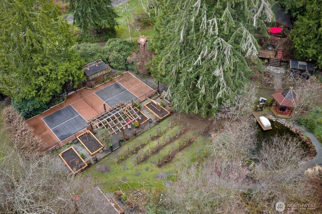 18904 233rd Avenue NE, Woodinville, WA 98077