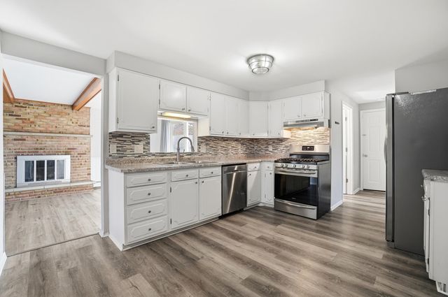 7312 Antebellum Boulevard, Fort Wayne, IN 46815