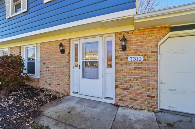 7312 Antebellum Boulevard, Fort Wayne, IN 46815