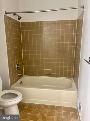 74 TYNEMOUTH CT, Robbinsville, NJ 08691