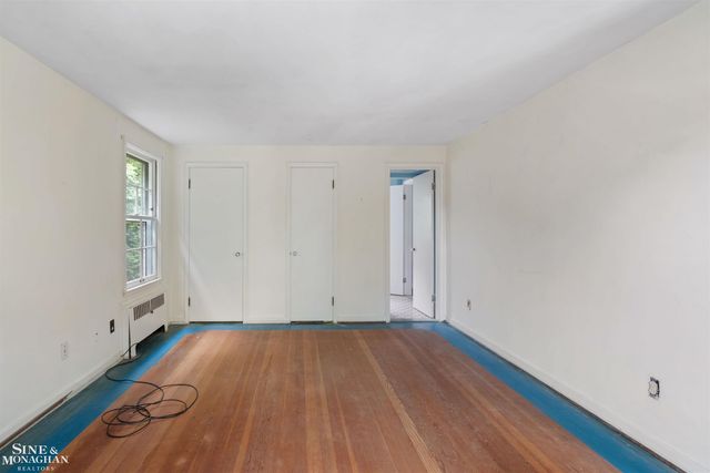 41 Beacon Hill Road, Grosse Pointe Farms, MI 48236