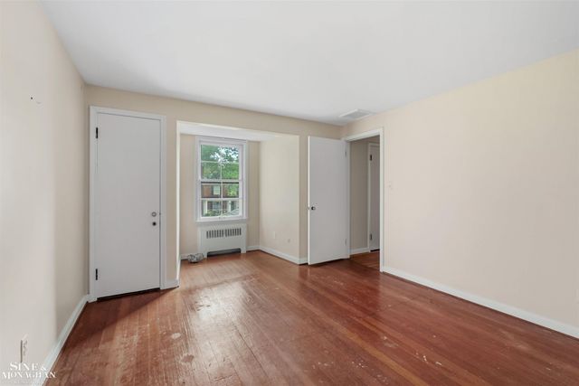41 Beacon Hill Road, Grosse Pointe Farms, MI 48236