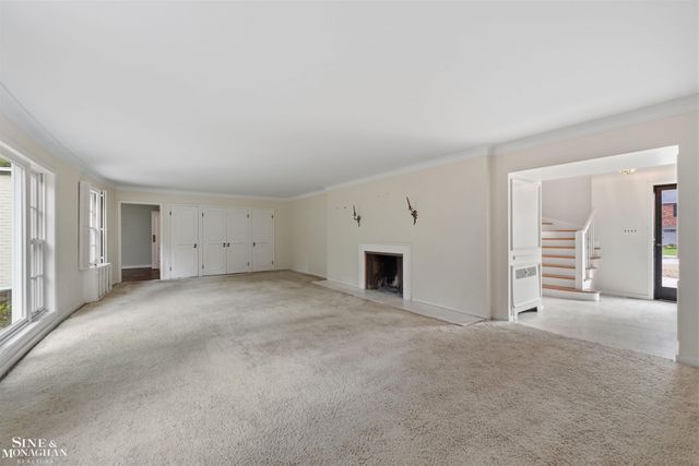 41 Beacon Hill Road, Grosse Pointe Farms, MI 48236