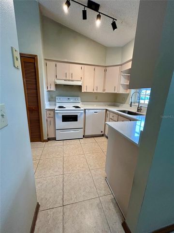 63 IVY LANE, Debary, FL 32713