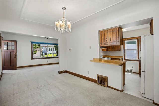 3265 S Swain COURT, Milwaukee, WI 53207