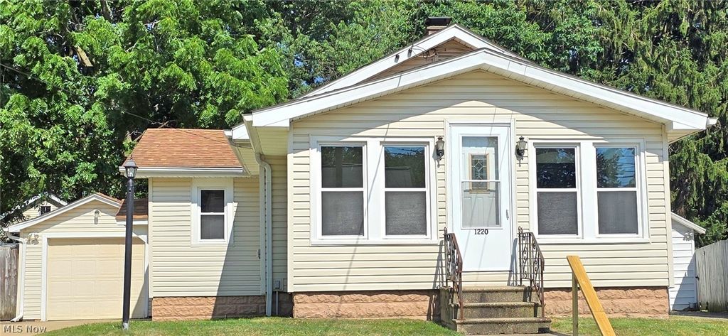 1220 Homedale Avenue NW, Canton, OH 44708