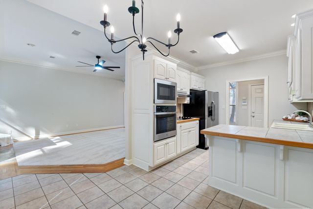 116 Orleans Drive, Maumelle, AR 72113