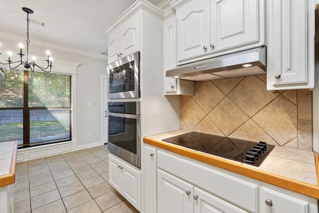 116 Orleans Drive, Maumelle, AR 72113