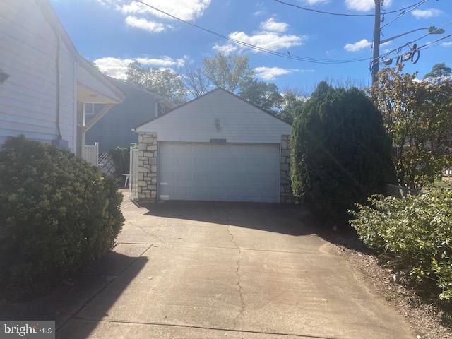 7 MCCLELLAN AVE, Hamilton, NJ 08610