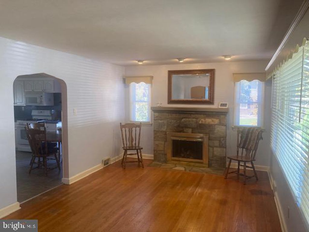 7 MCCLELLAN AVE, HAMILTON, NJ 08610 — photo 5