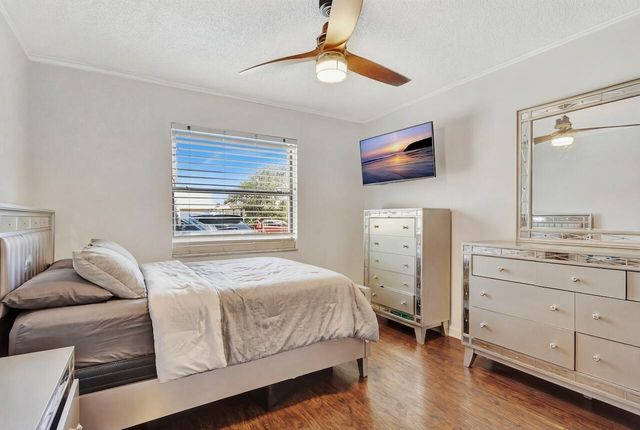 1280 NW 114th Avenue, Coral Springs, FL 33071