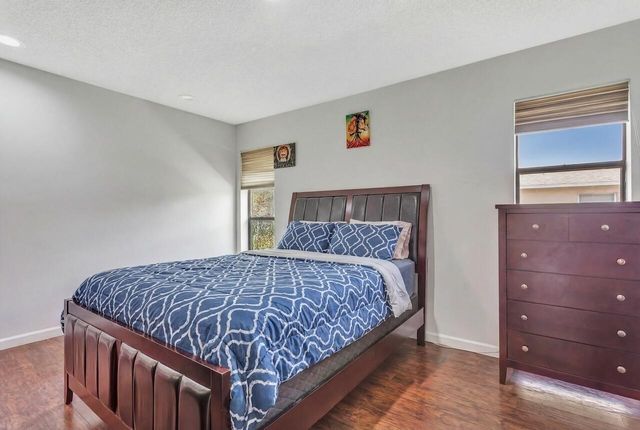 1280 NW 114th Avenue, Coral Springs, FL 33071