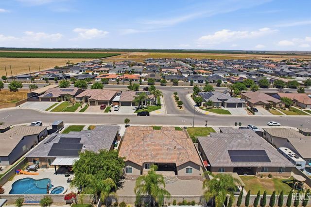 15119 Cotton Blossom Avenue, Bakersfield, CA 93314