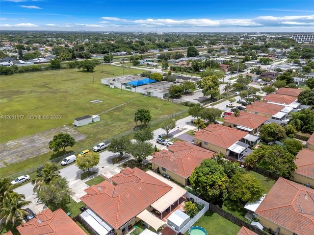 12260 SW 214th St 2, Miami, FL 33177